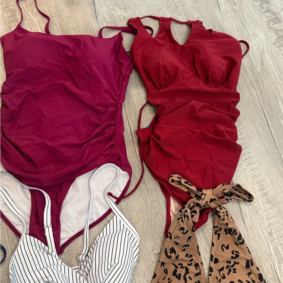 Cupshe Women's One Piece Swimsuit - Lime, Burgundy, Navy, Striped, Leopard - Picture 5 of 6